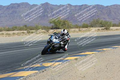 media/Mar-24-2025-Moto Forza (Mon) [[57ce5c5cff]]/1-Advanced Group/Session 3 (Turn 6 Inside)/